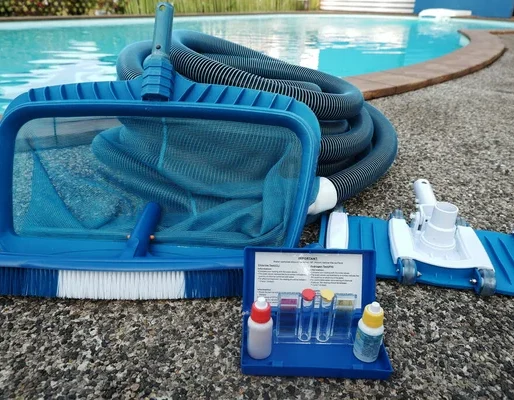 Analyse de l'eau piscines du poitou s'occupe de l'entretien de l'eau, contrôle et dépannage